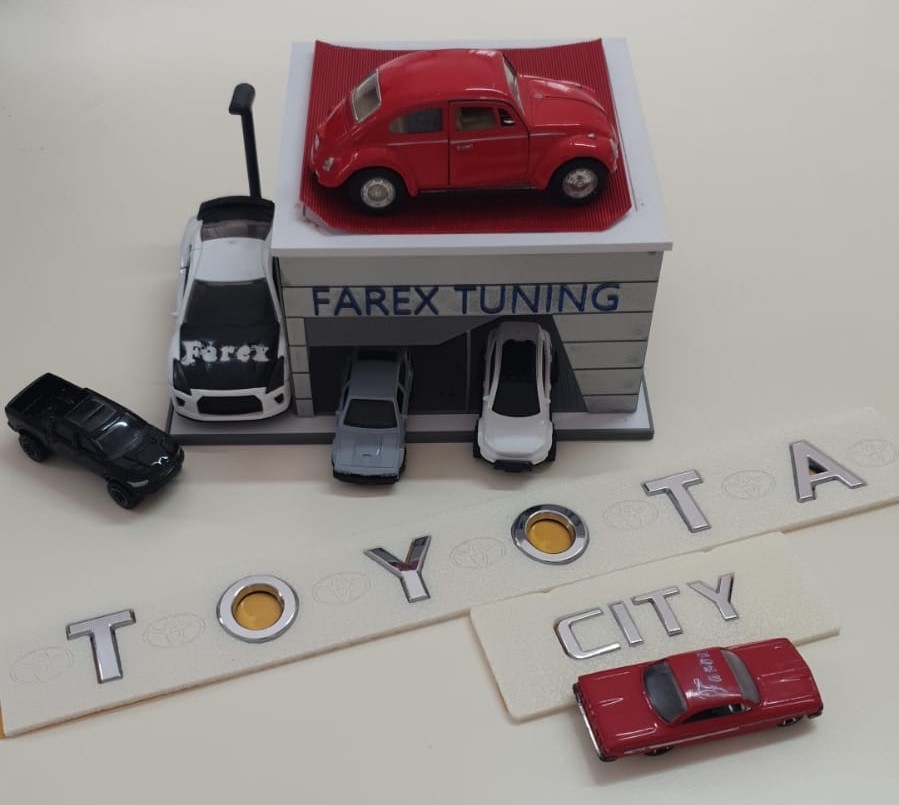 Toyota Boşluklu Büyük Boy ve City Krom Bagaj Yazısı